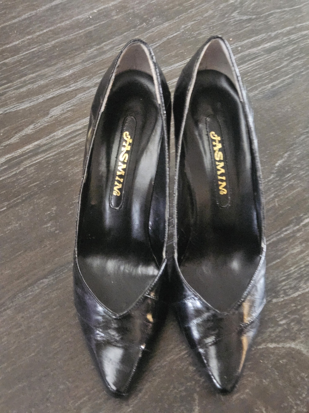 Vintage Jasmin Black Exotic Eel Skin Pointed Toe Pump Heels Classic
